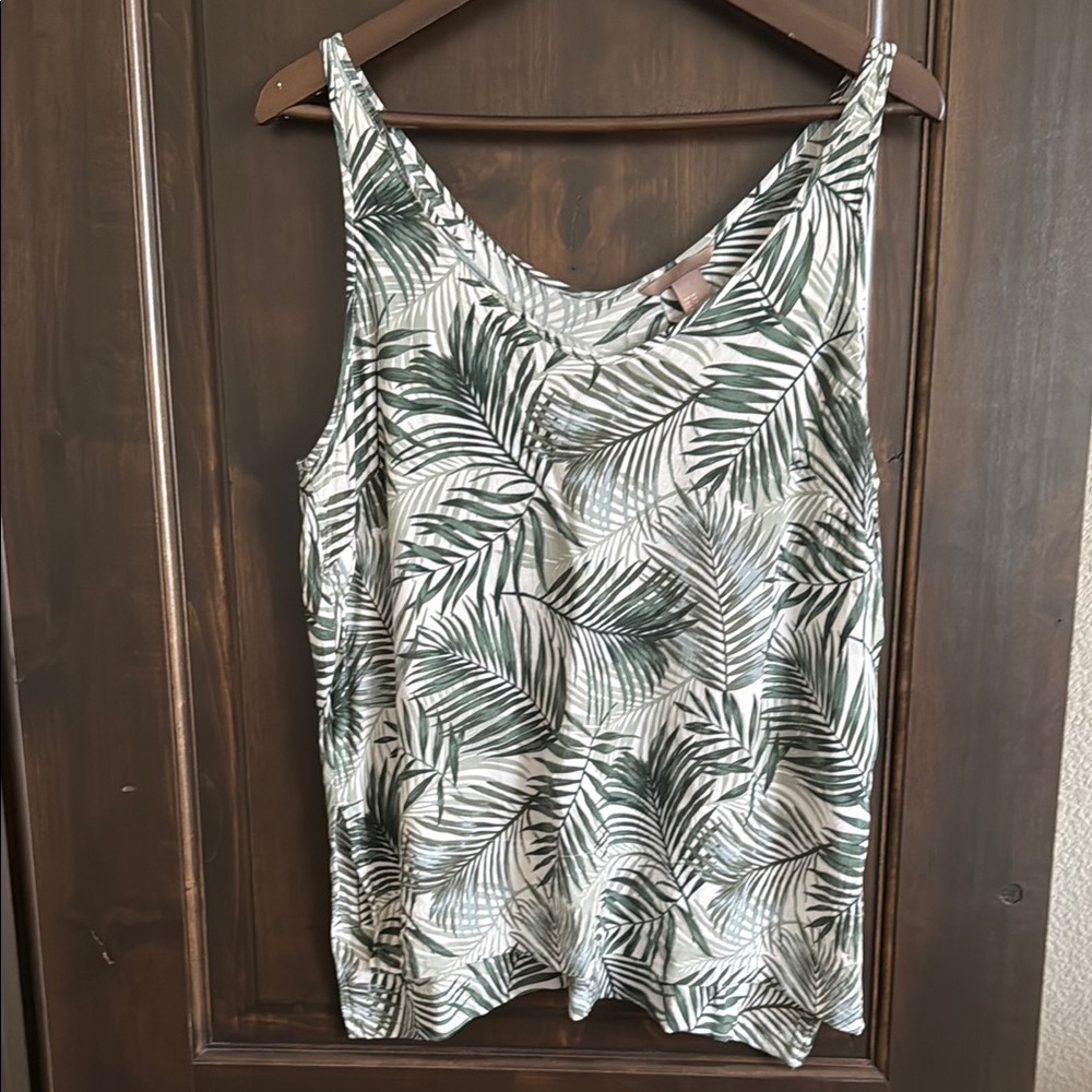 Leaf Print Sleeveless Top